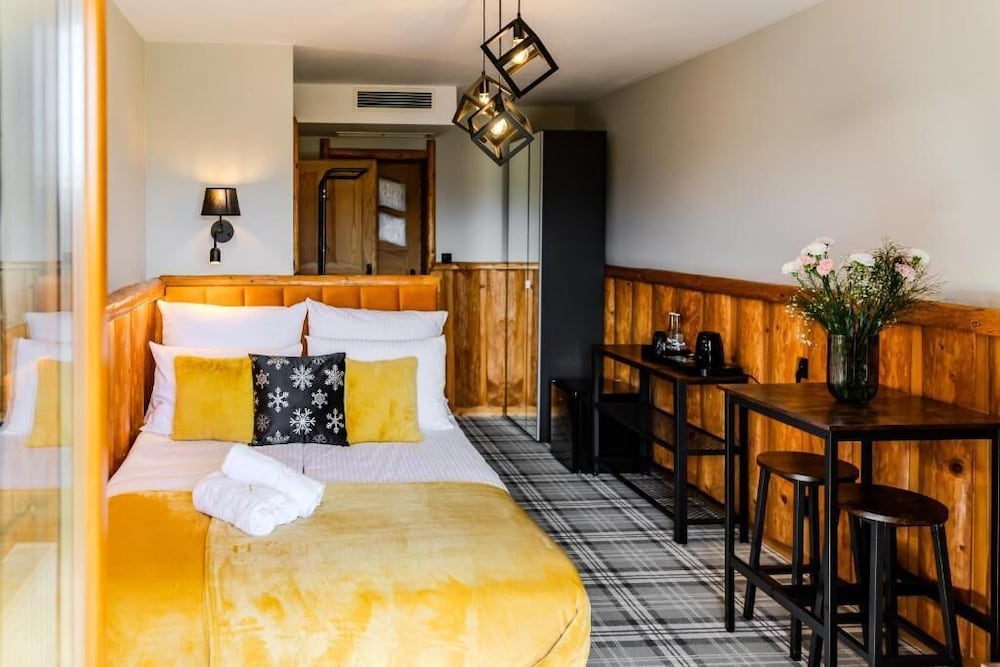 Superior Double Room - Photo 1