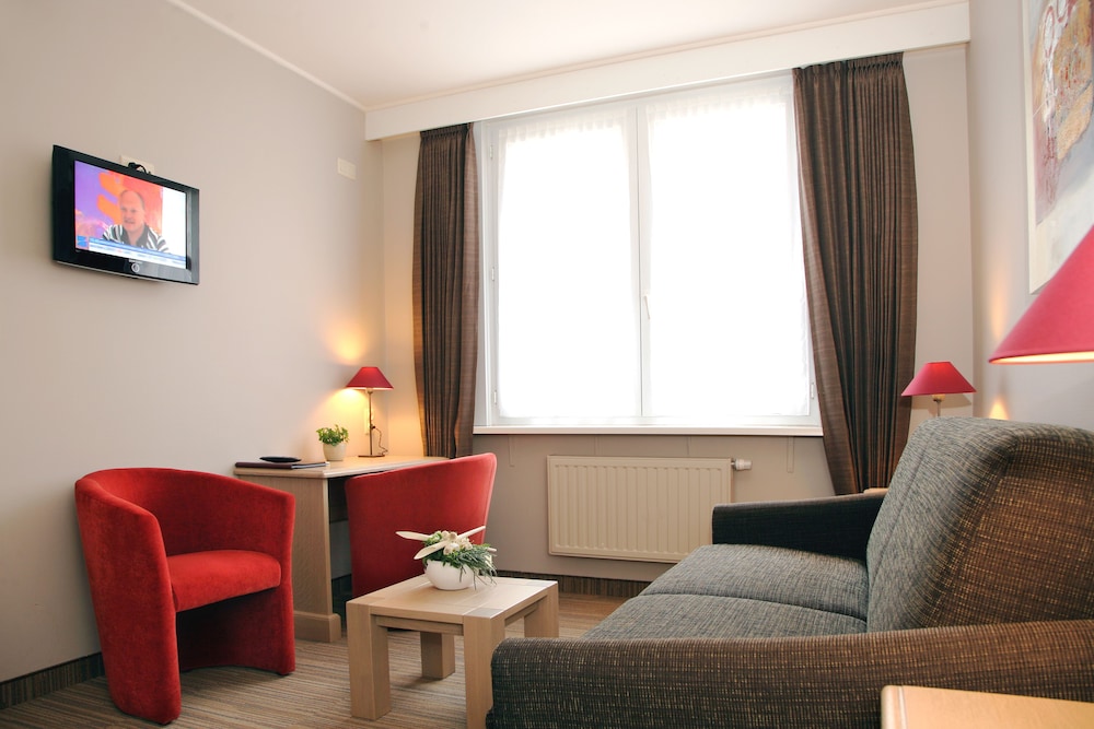 Comfort Suite photo 3