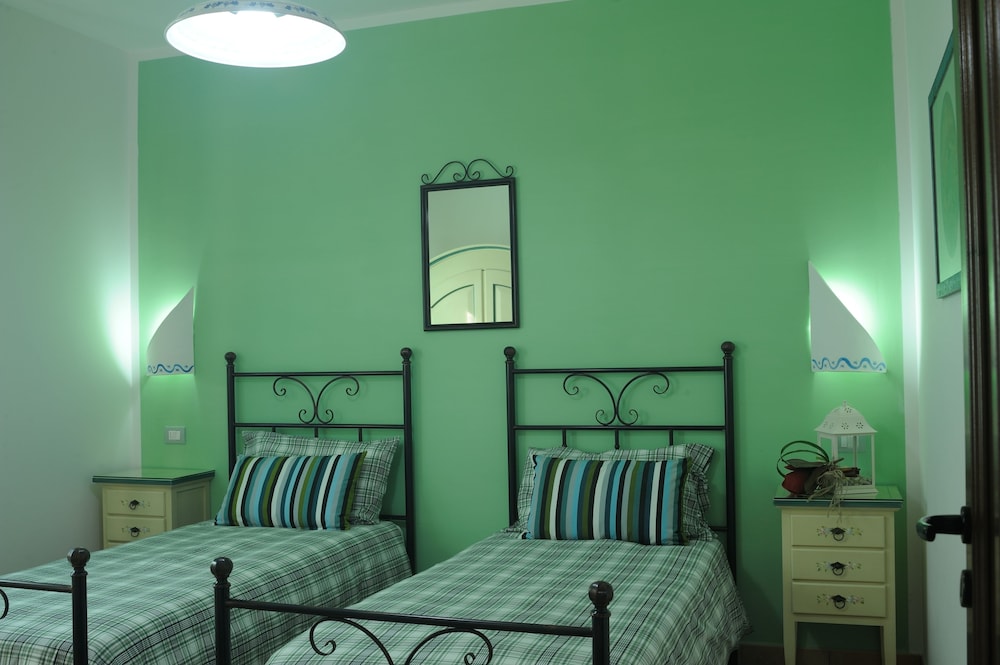 Family Quadruple Room, Connecting Rooms