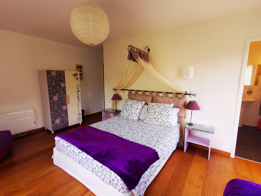 Standard Triple Room, Ensuite, Garden View photo 3