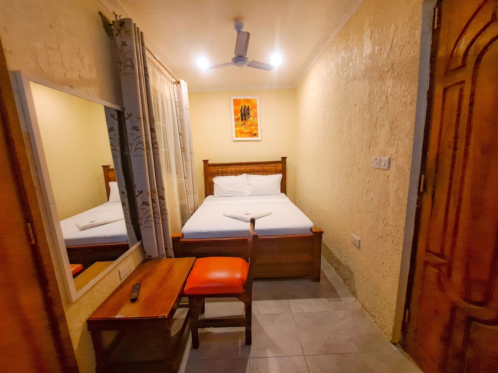 Economy Double Room photo 1
