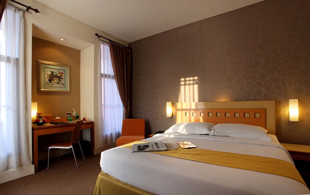 Deluxe Room - Photo 9