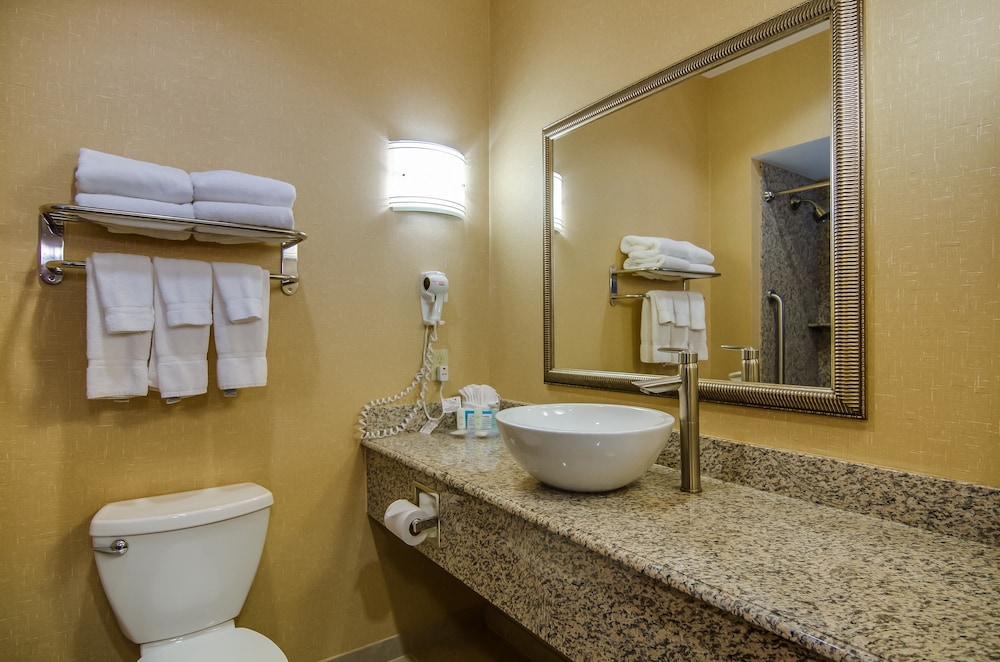 Suite, Non Smoking - Photo 16