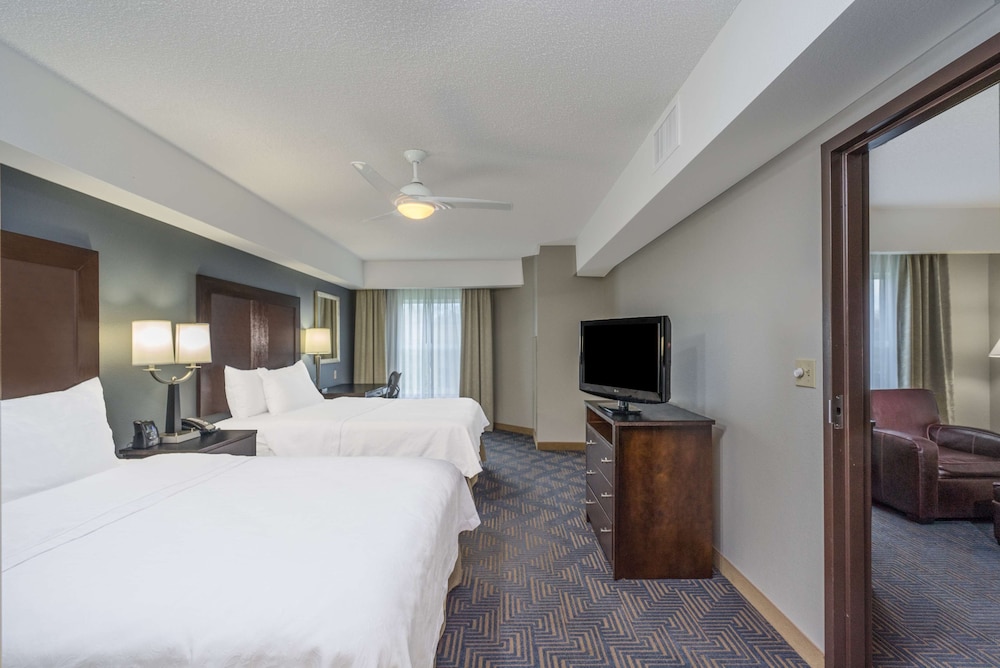 Suite, 2 Queen Beds, Accessible, Bathtub - Photo 1