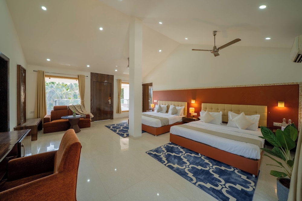 Family Room, Balcony