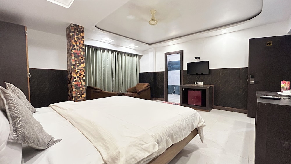 Deluxe Double Room photo 2