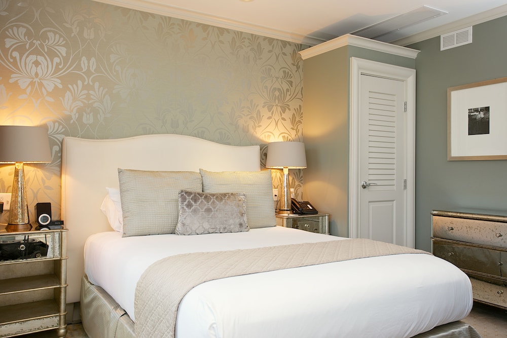 Premium Room, 1 Queen Bed - Photo 2