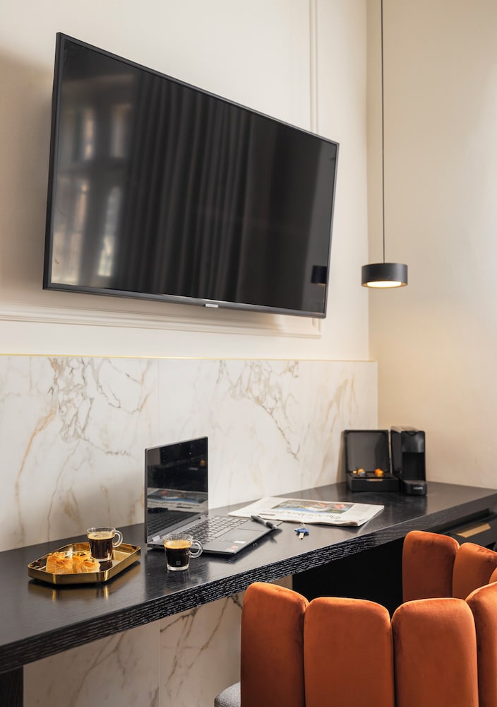 Suite (King) - Photo 17