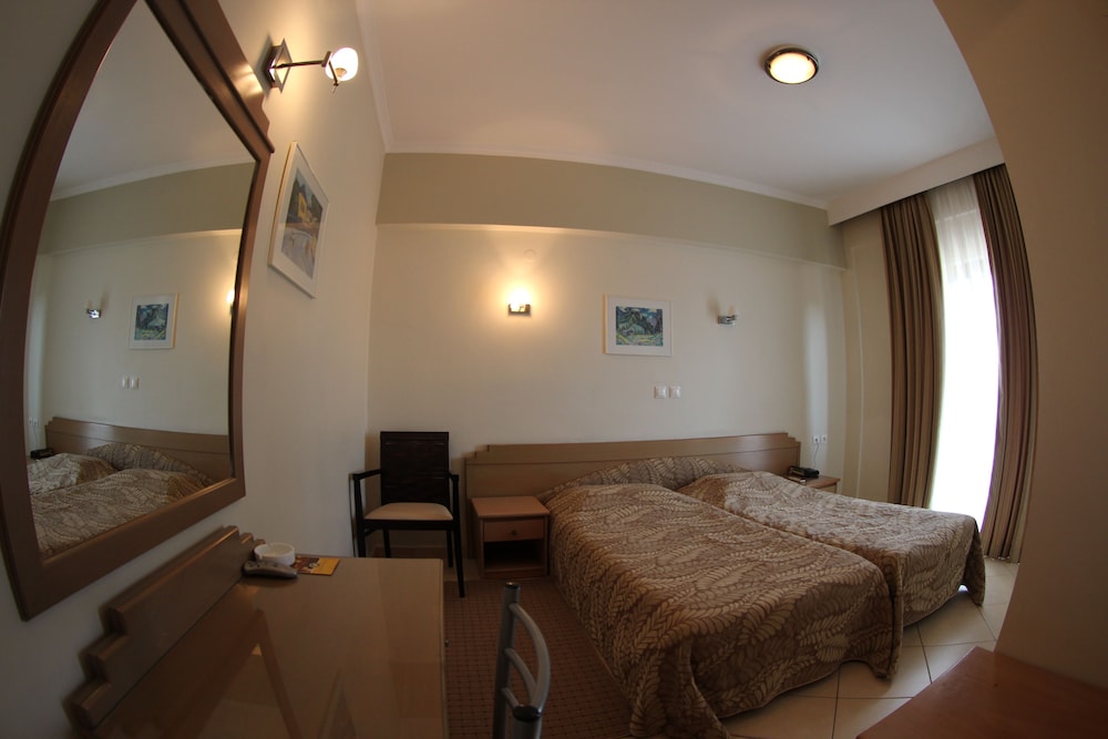 Standard Double Room - Photo 20