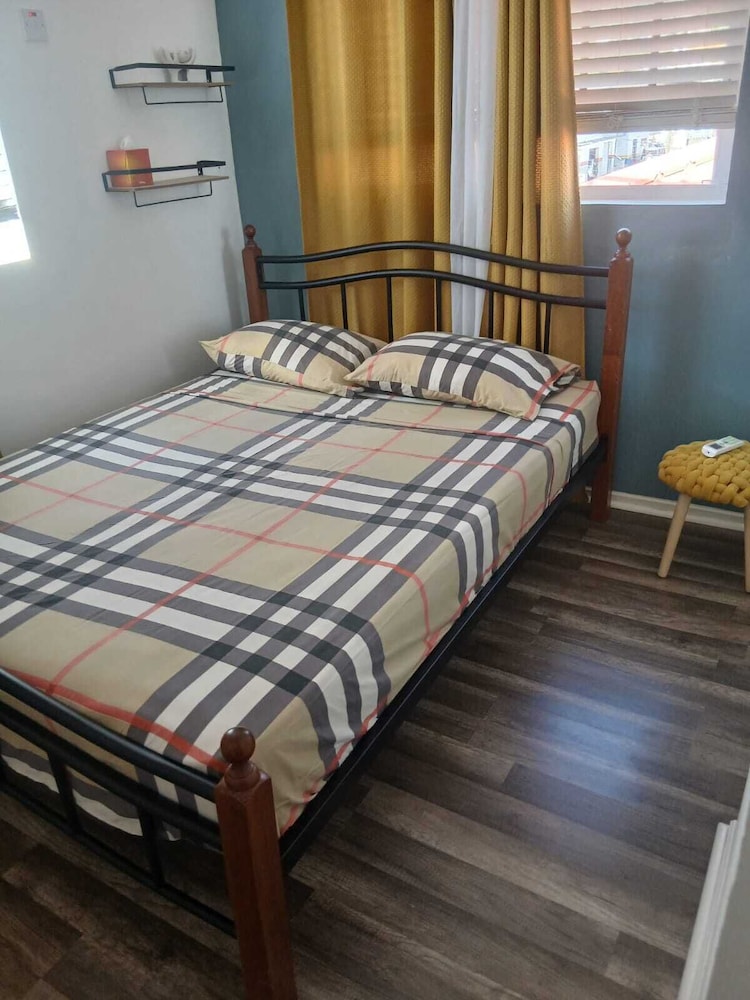 Family Apartment, Balcony
