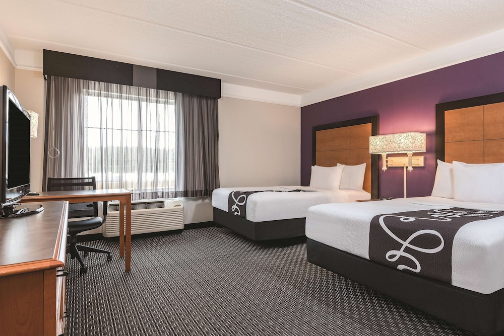 Room, 2 Double Beds, Accessible, Non Smoking (Mobility/Hearing, Tub w/Grab Bars) - Photo 1