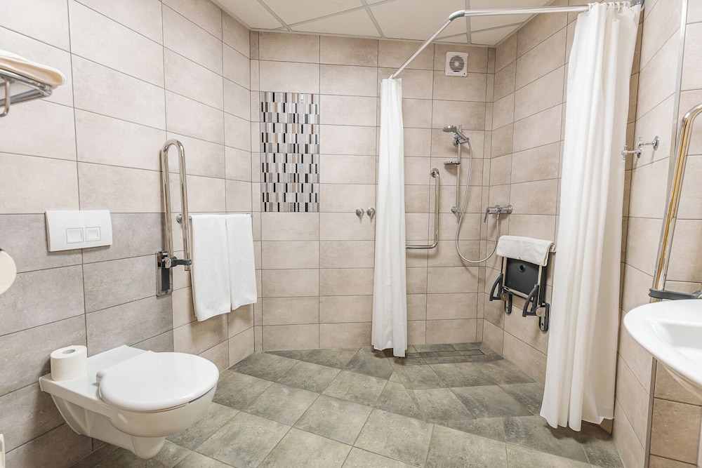 Business Twin Room - Photo 5