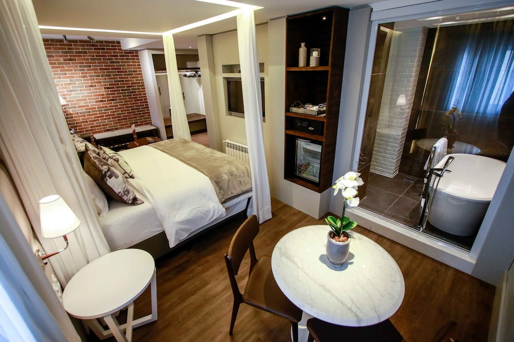 Classic Studio Suite photo 1
