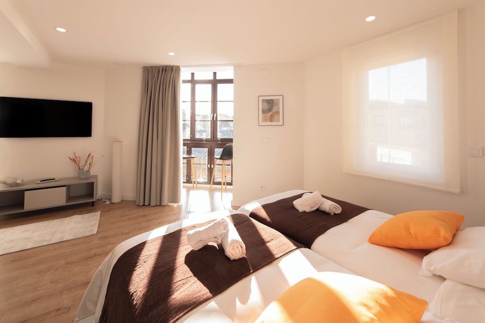 Comfort Apartment, City View