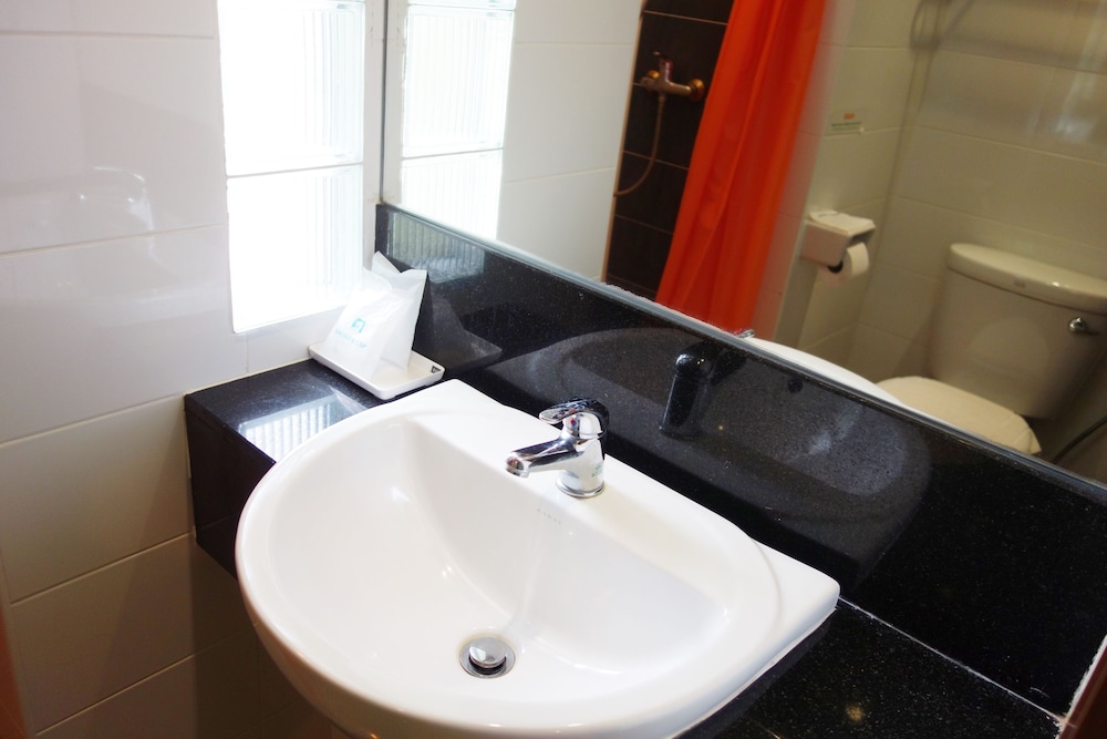 Budget Double Bed room With Pool View photo 3