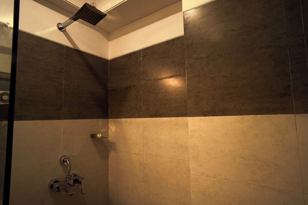 Executive Room - Photo 2