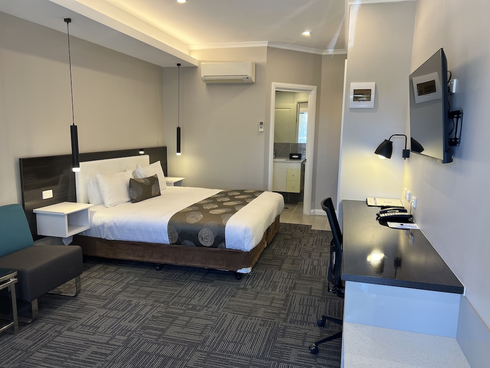 Room (Corporate) - Photo 1