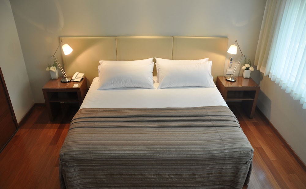 Superior Room, 1 Queen Bed photo 3