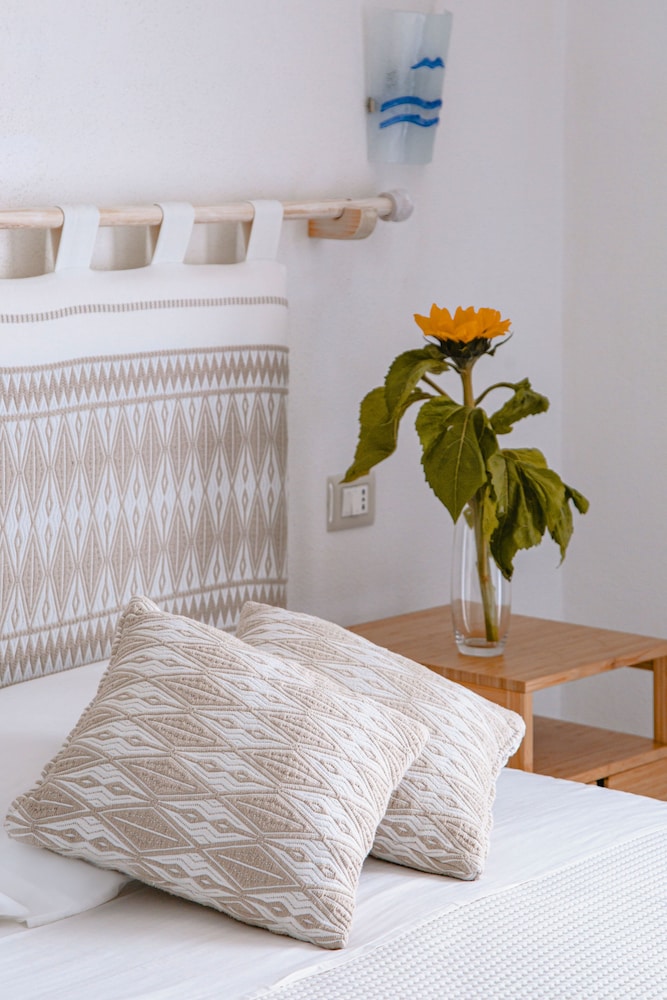 Superior Room, 1 Queen Bed photo 2