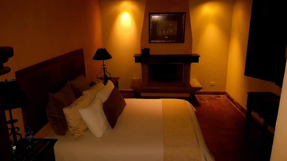 Standard Double Room, 1 Queen Bed, Private Bathroom photo 3