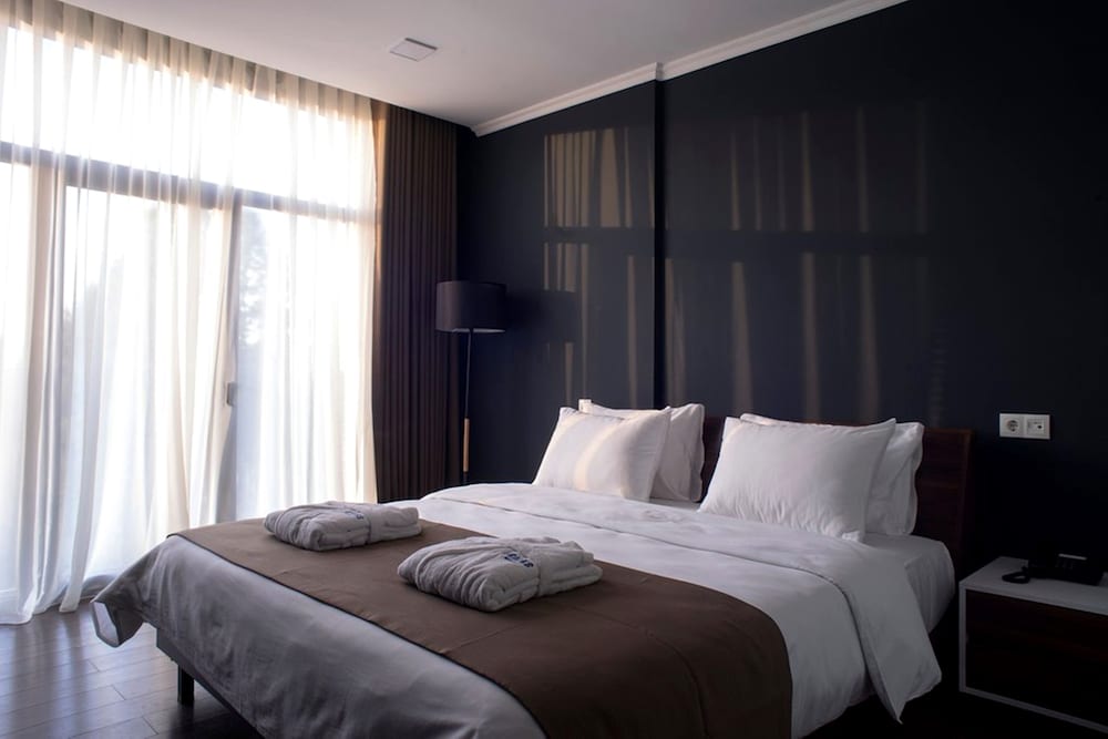 Double Room - Photo 11