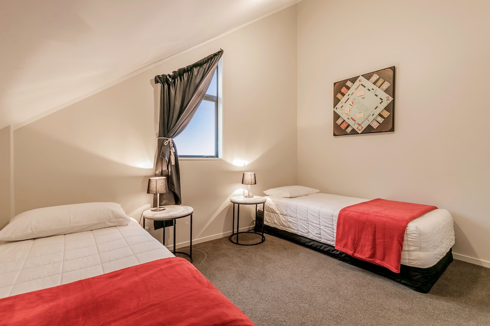 Family Apartment, 2 Bedrooms, Non Smoking, Lake View photo 1