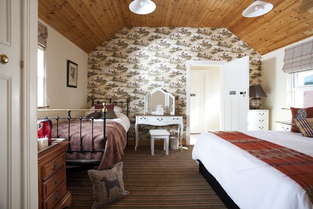 Triple Room, Ensuite (Courtyard Room) photo 3