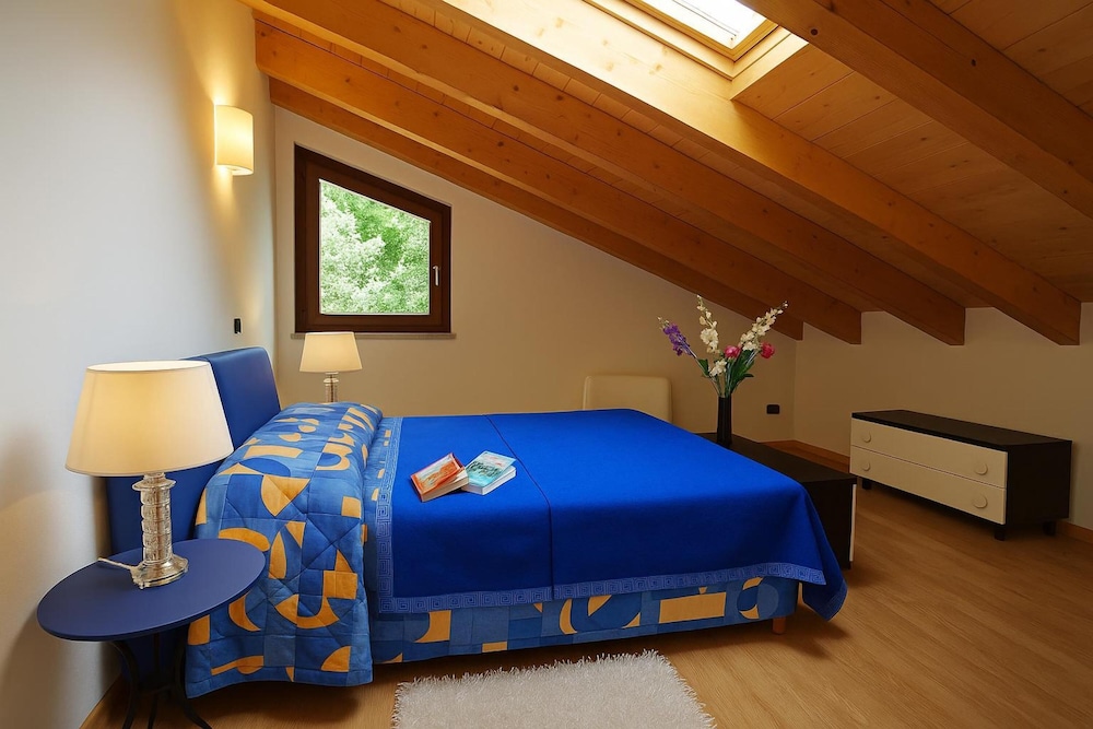 Family Apartment, Multiple Bedrooms, 2 Bathrooms, Mountainside (Residence Eden Azalea 4)