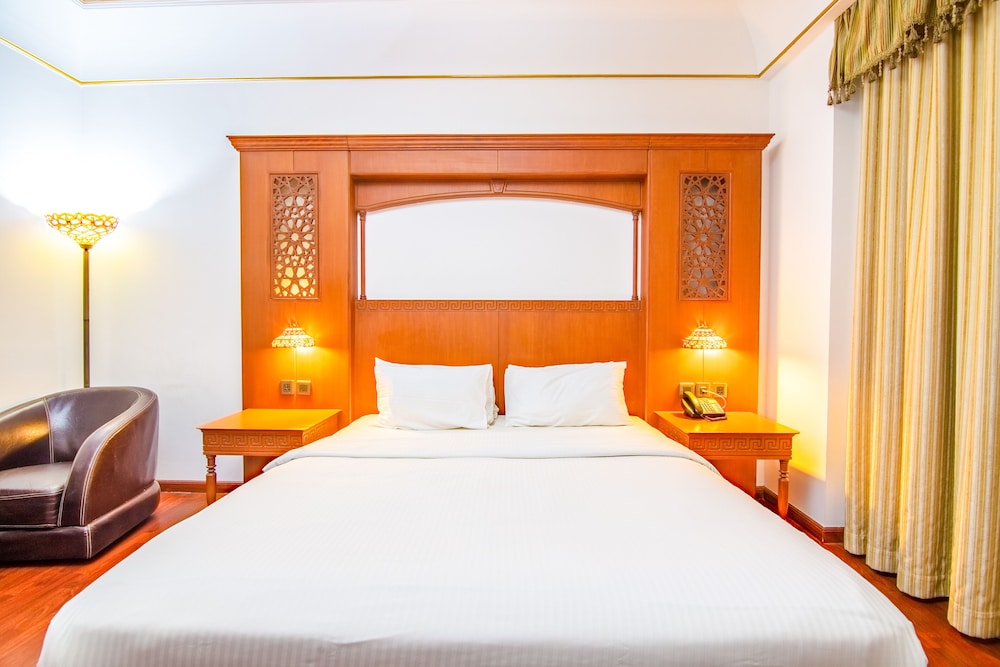 Double Room, 1 Queen Bed, City View - Photo 1