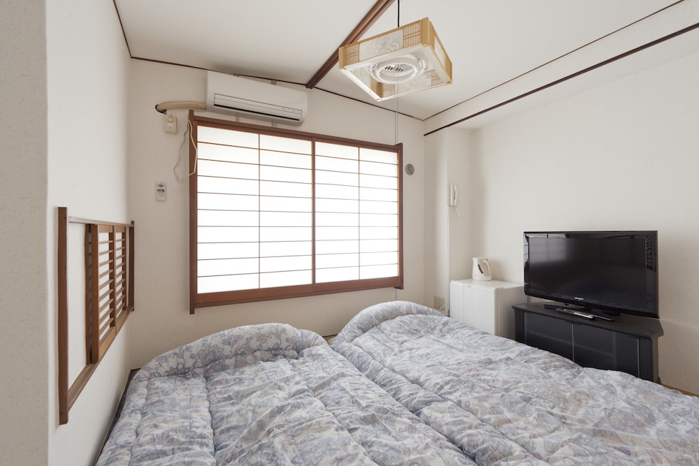 Standard Twin Room photo 2