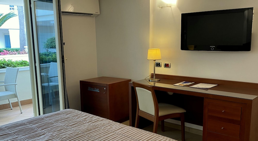 Standard Triple Room - Photo 4