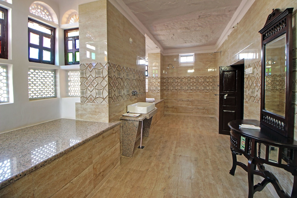 Heritage  Suite  Room photo 3