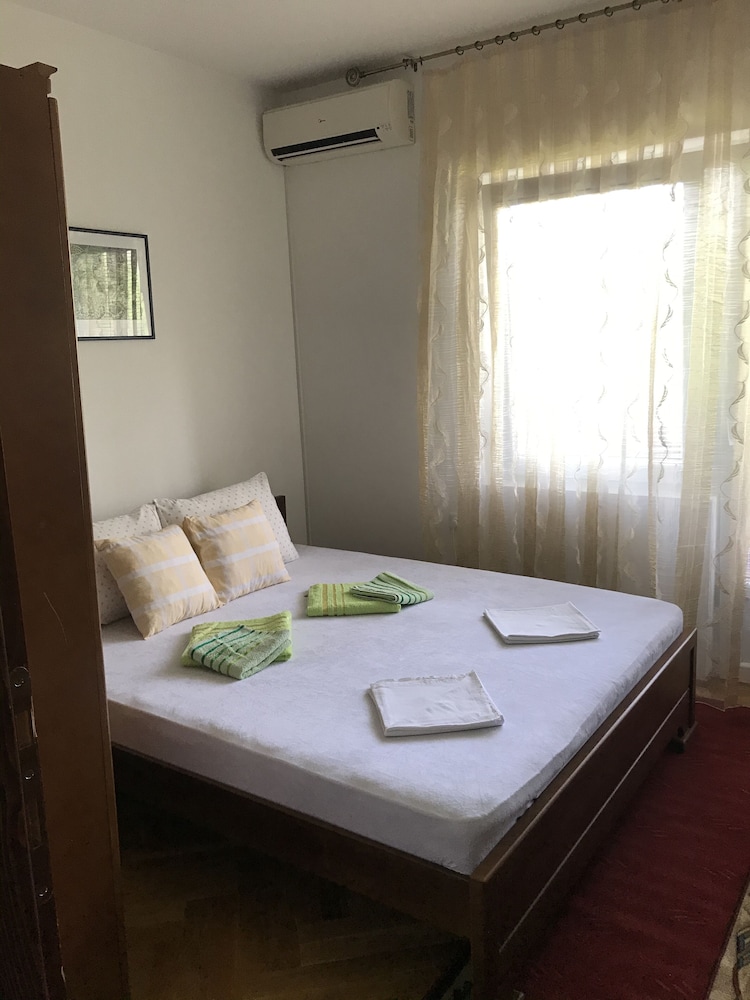Classic Studio, 1 Queen Bed