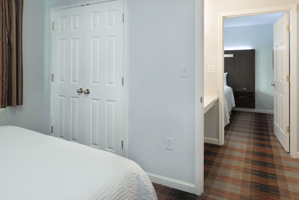 Suite, 2 Bedrooms photo 1