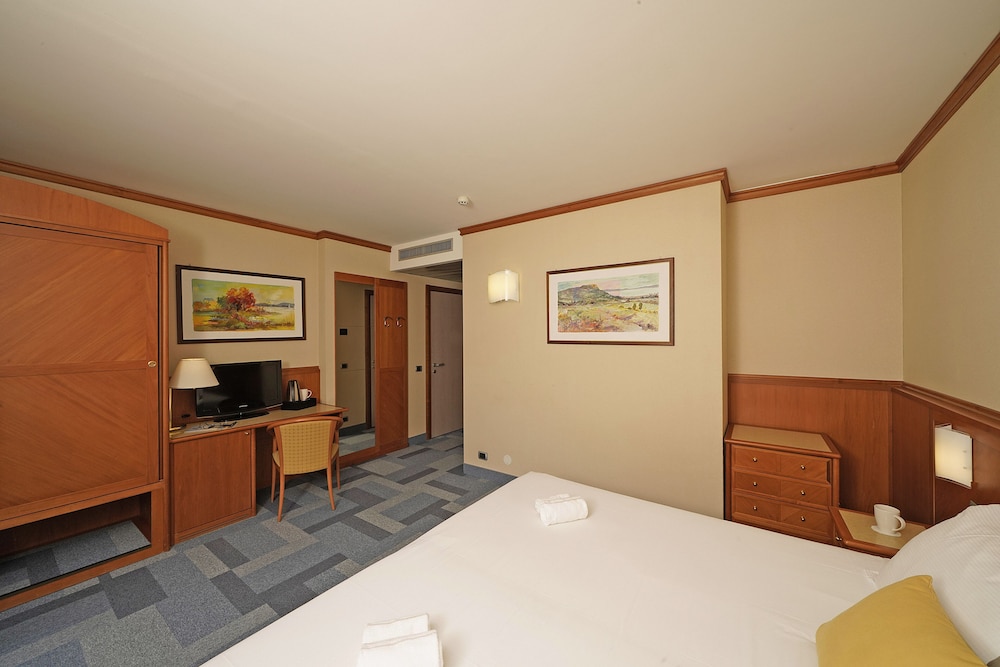 Comfort Double Room, Multiple Beds, Lakeside photo 3