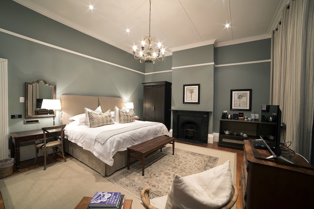 Luxury Suite 2 photo 1