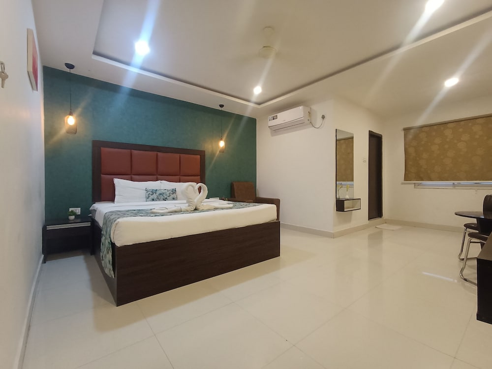 Double Room, City View