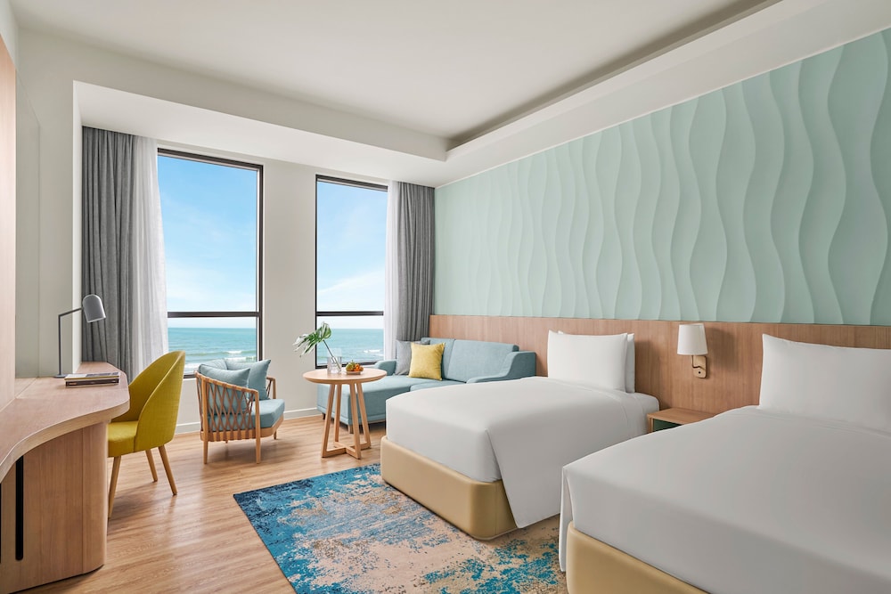 Standard Room, 2 Twin Beds, Ocean View - Photo 2
