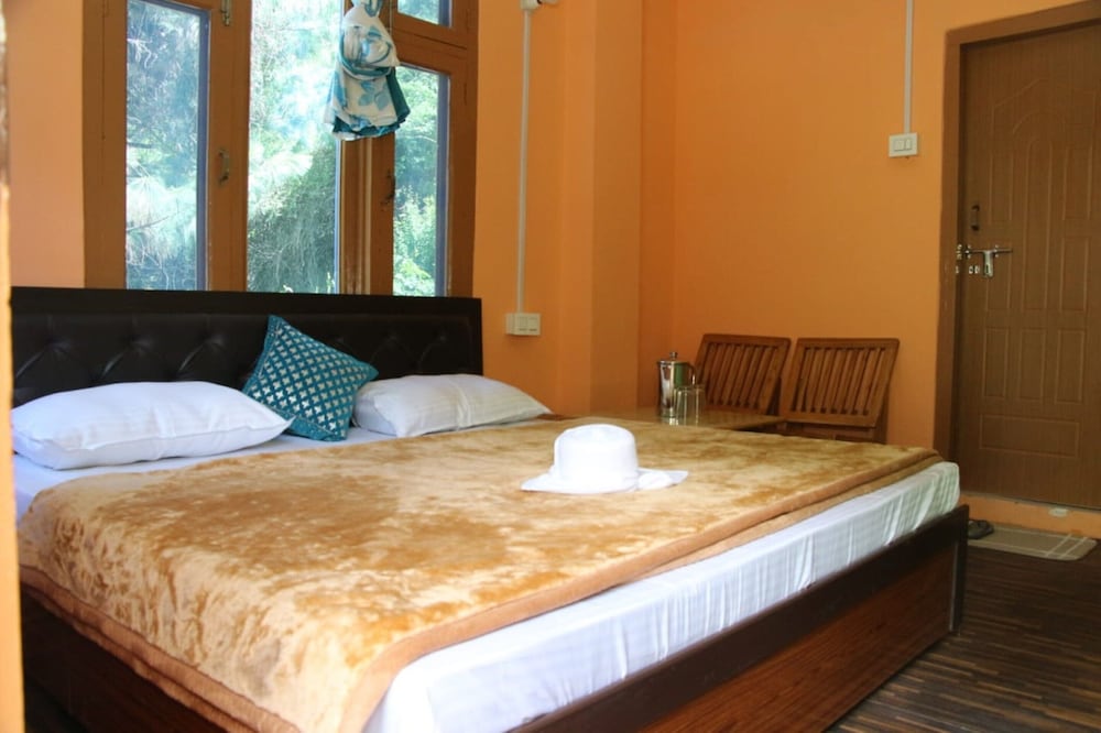 Deluxe Room, Hill View photo 1