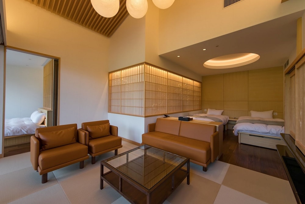 [Residential Villa with Open-Air Bath OUSHUKU Japanese-Western Room] SUITE [Non Smoking] photo 2
