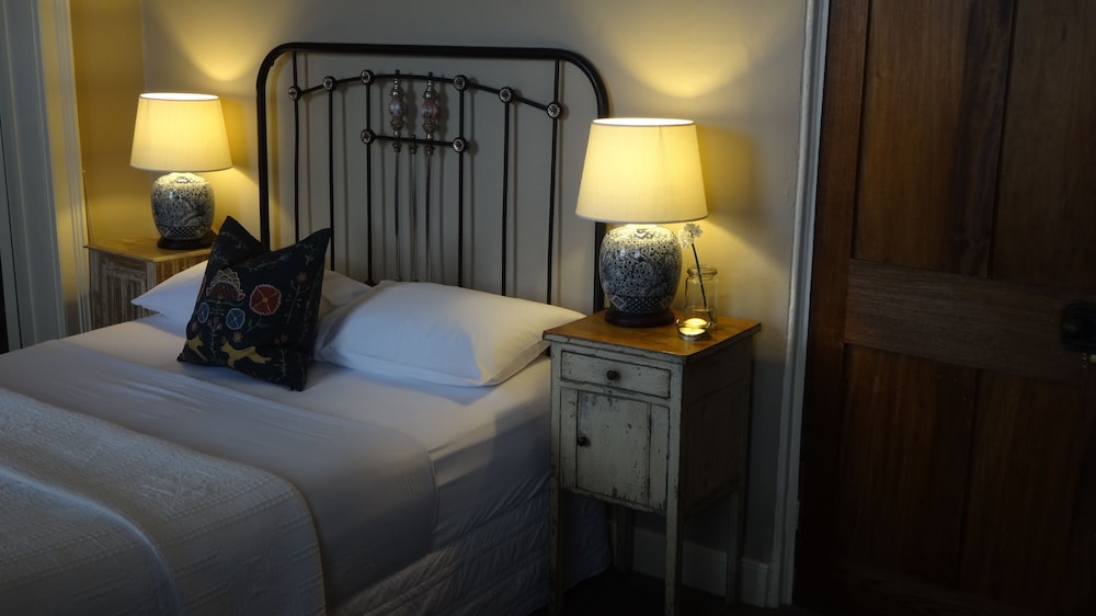 Standard Room, Non Smoking (Queen Room) photo 3