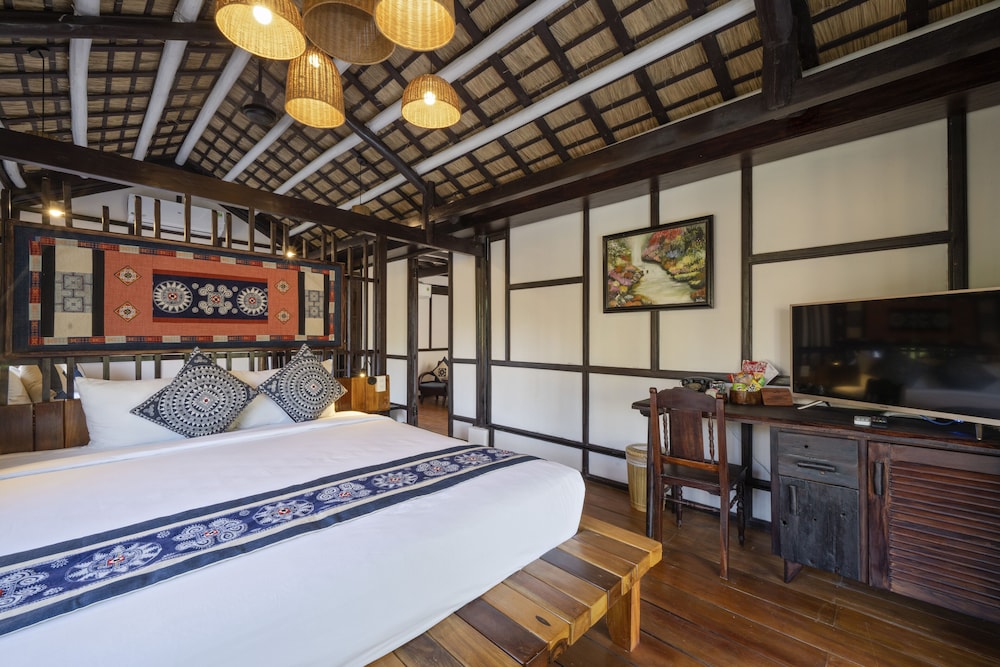 Floating Bungalow photo 3