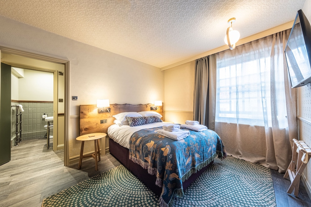 Family Triple Room, Ensuite photo 3
