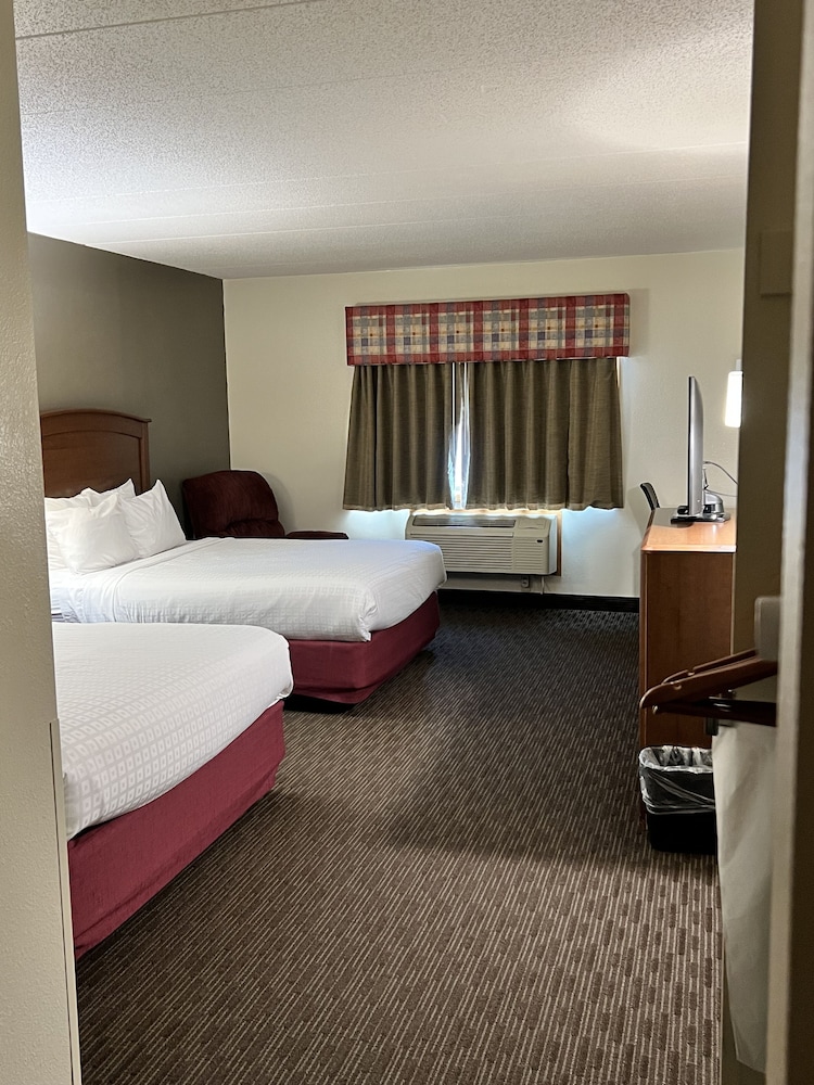 Room, 2 Queen Beds, Accessible, Non Smoking photo 3