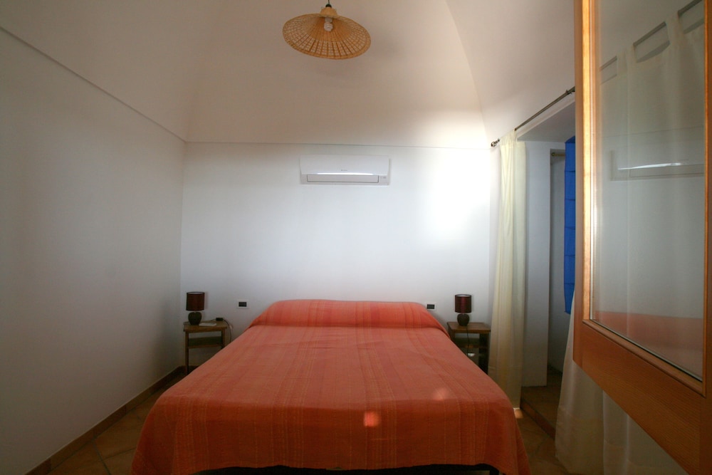 Apartment, 2 Bedrooms, 2 Bathrooms photo 2