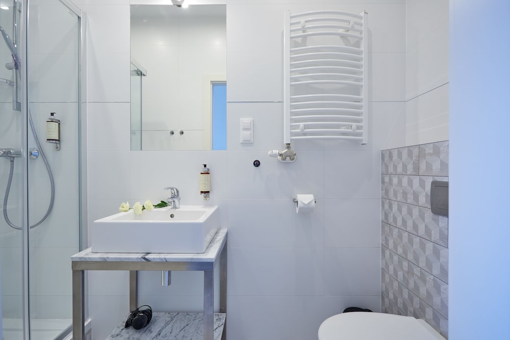 Standard Apartment - Photo 2
