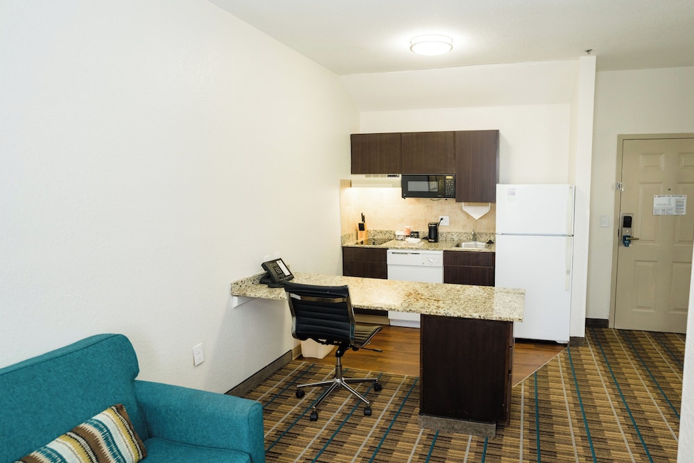 Suite, 1 King Bed with Sofa bed, Non Smoking - Photo 5