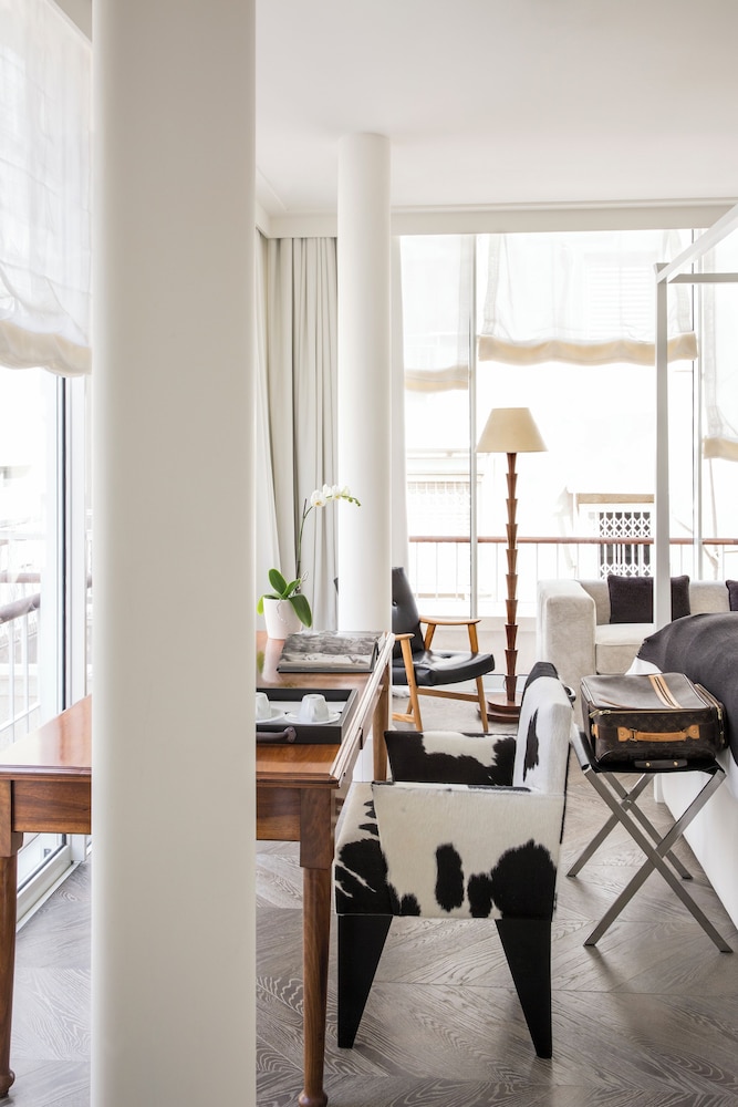 Urban Loft With Balcony photo 2