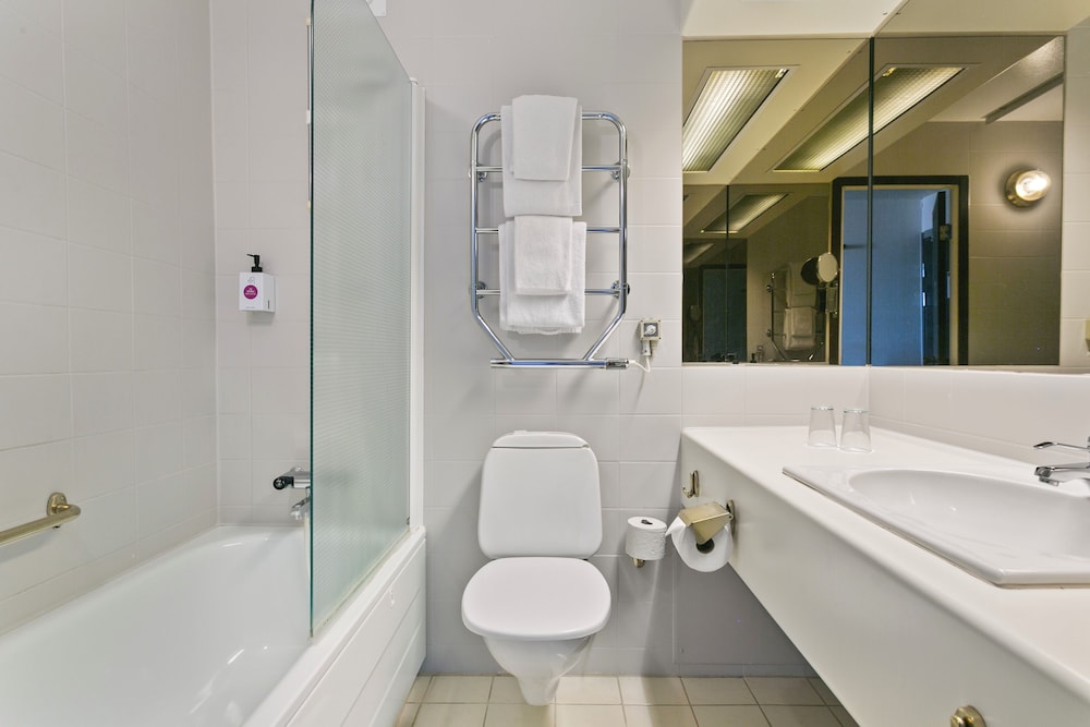 Room (Compact Twin) photo 3