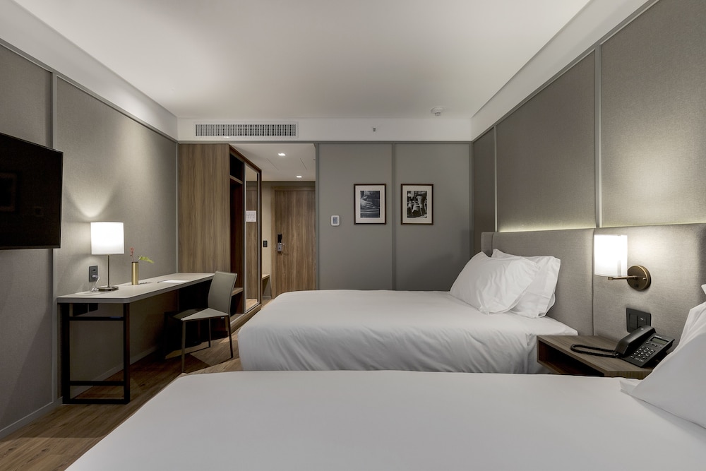 Superior Twin Room - Photo 1